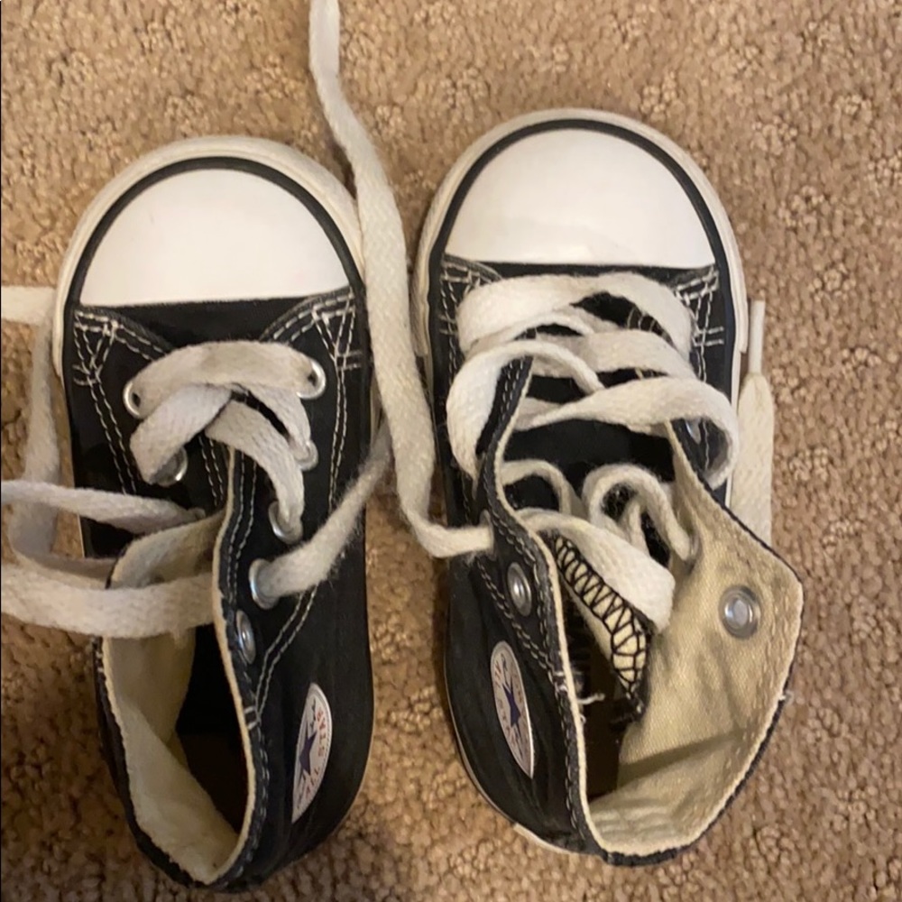 Converse Toddler size 5